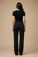 Μαύρο Τζιν - Πίσω Όψη